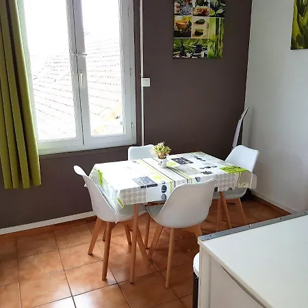 Bord De ! Apartment *